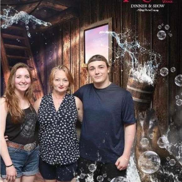 Welcome to my closet, I am honest & trustworthy❤️ - Picture 8 of 11